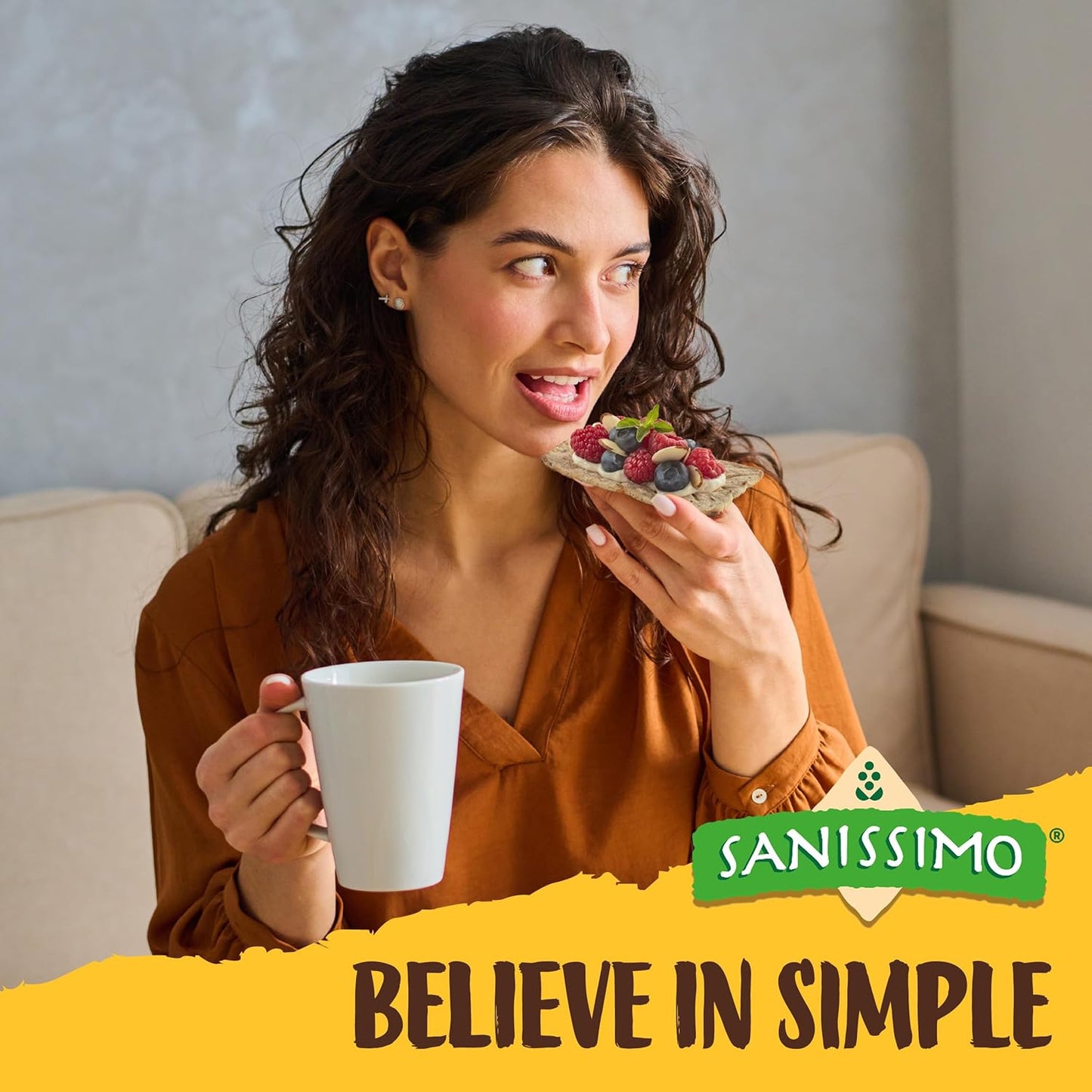 Sanissimo Salmas Salted – Crunchy Car Cup Holder Crackers for Road Trips with Kids