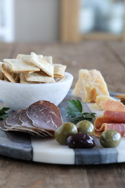 Simple Mills Almond Flour Crackers – Grab-and-Go Snack for Commute and Meetings