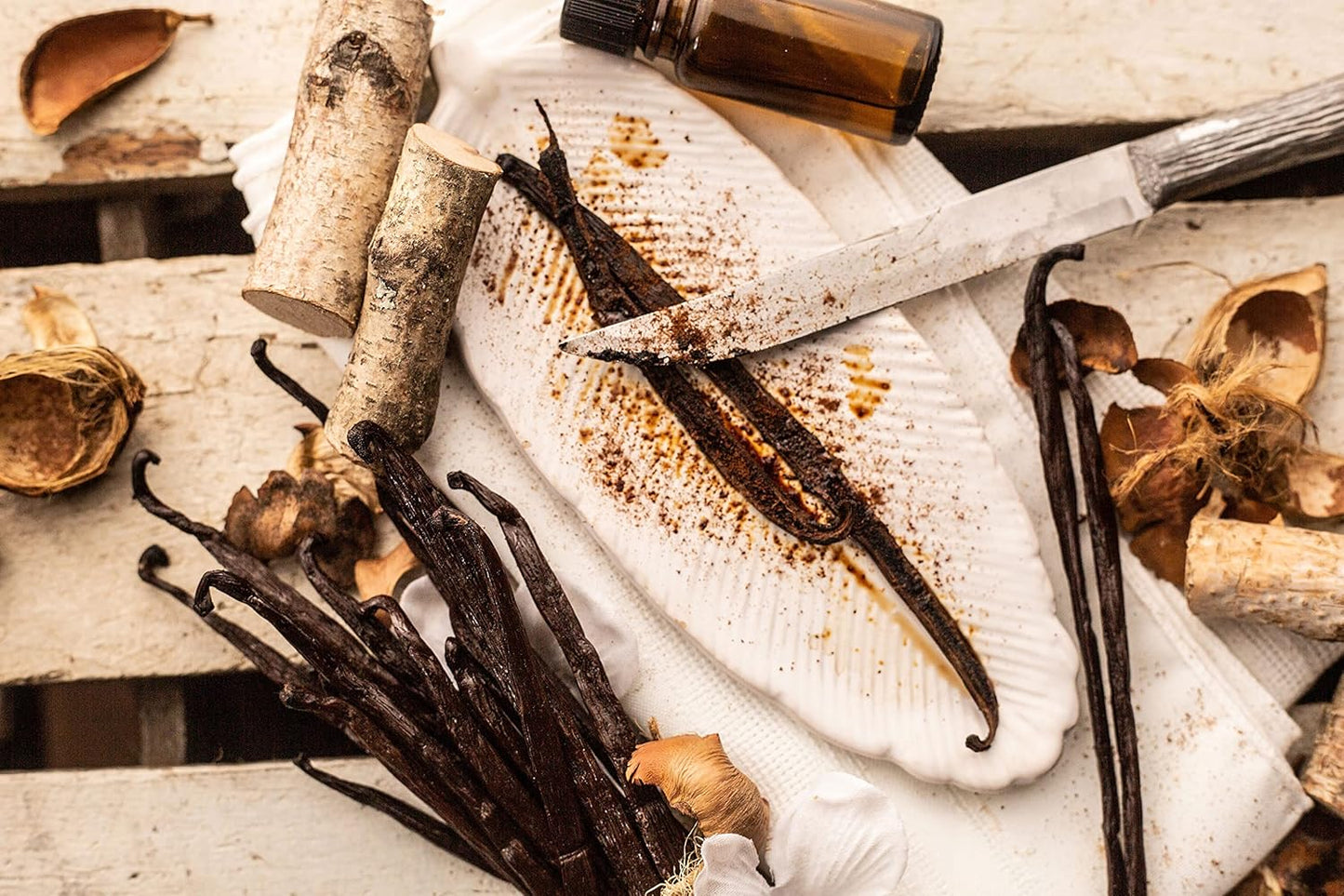 Vanilla Bean Kings 5 to 7 Inch Madagascar Vanilla Pods - High Seed Count Luxury Beans for the Discerning Home Patissier