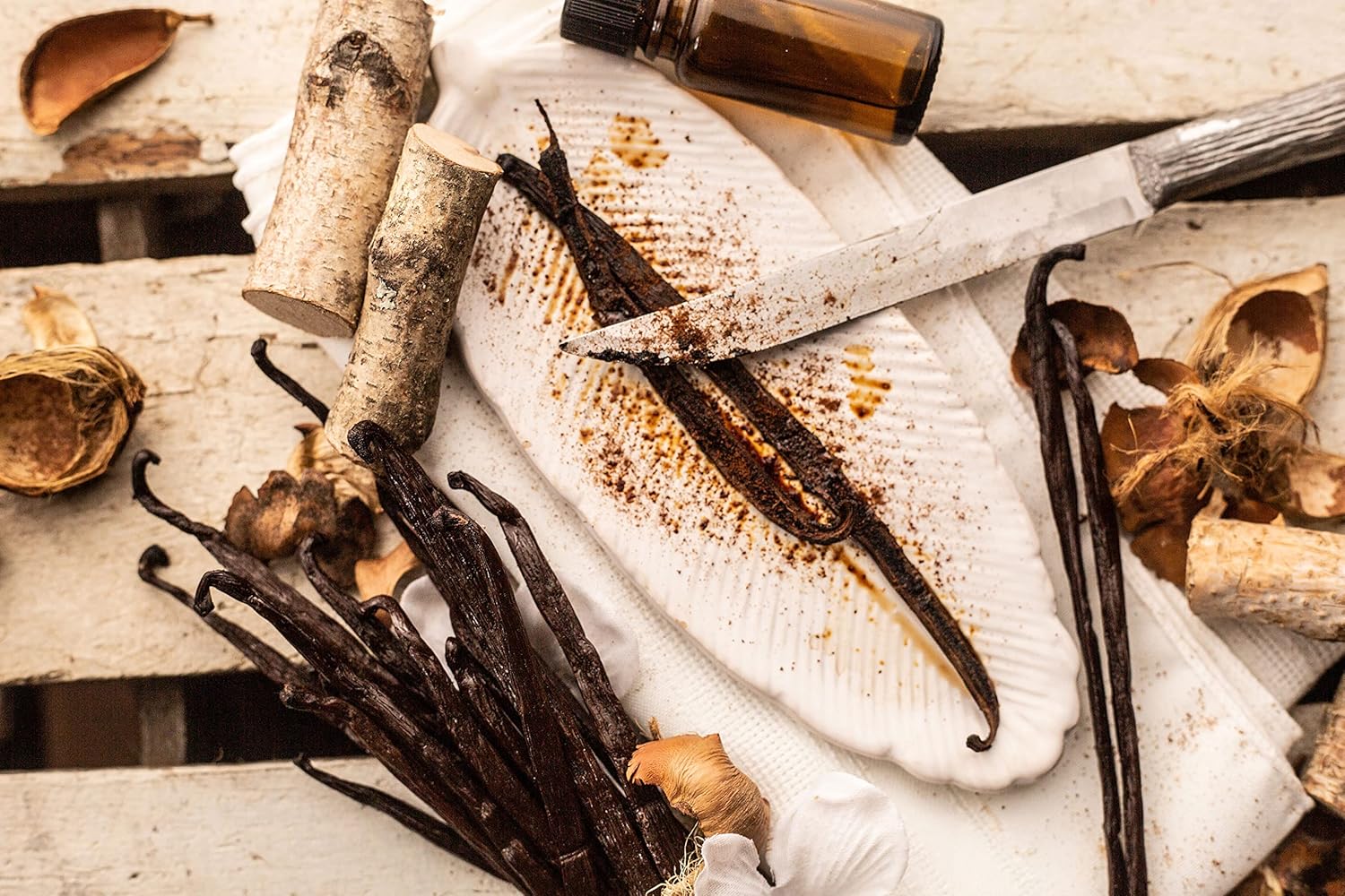 Vanilla Bean Kings 5 to 7 Inch Madagascar Vanilla Pods - High Seed Count Luxury Beans for the Discerning Home Patissier